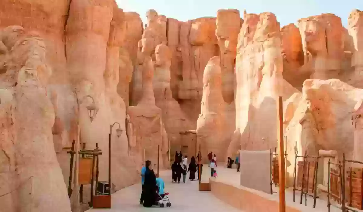 أهم 8 مدن سياحية في السعودية و أبرز الأماكن التي يمكن زيارتها بها